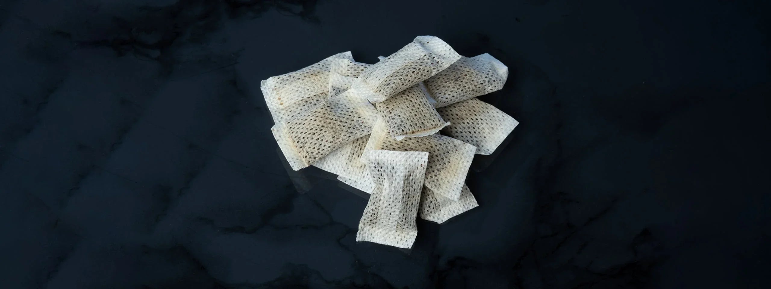 Nicotine Pouches vs. Snus: The Key Differences Explained